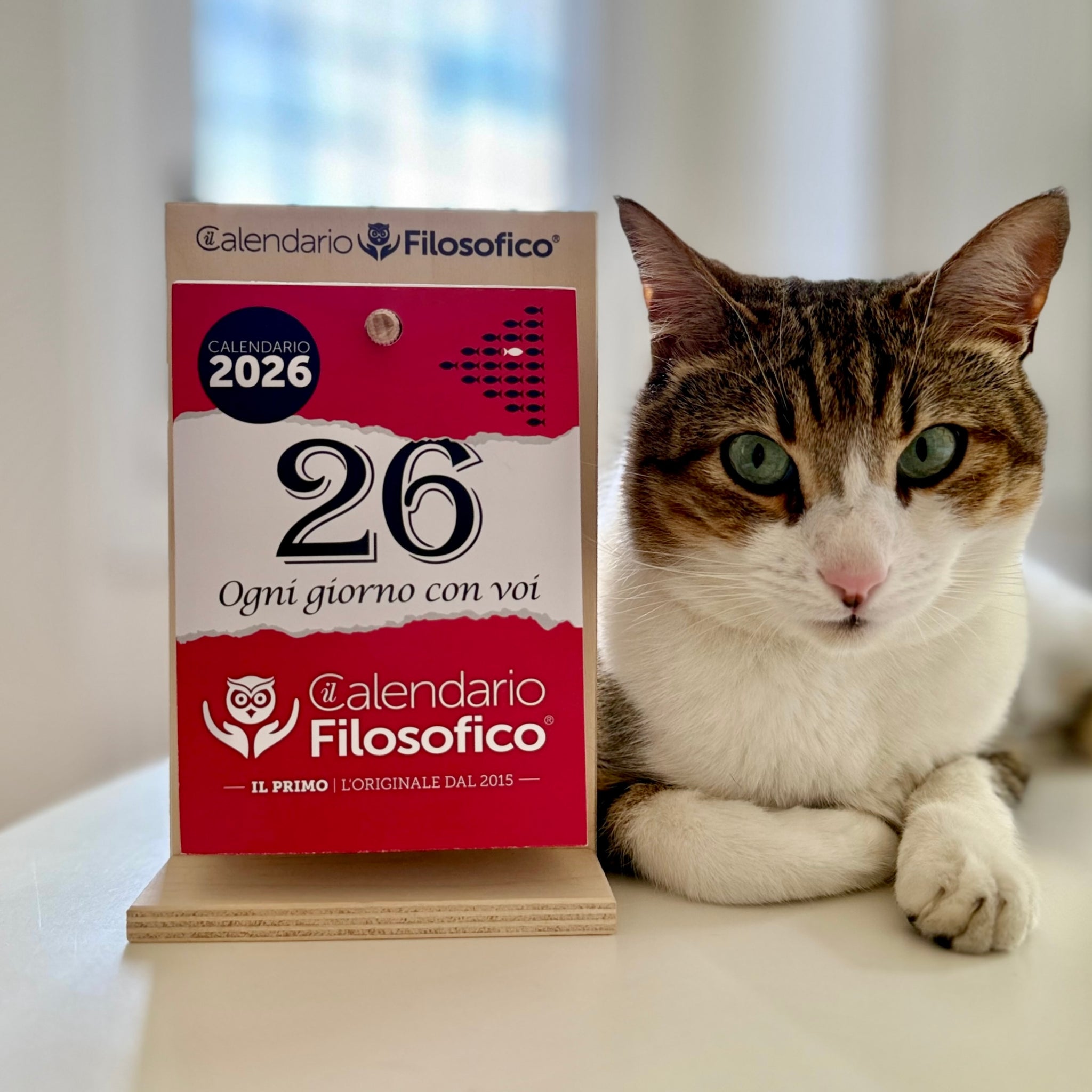 CALENDARIO FILOSOFICO 2026 - A6 PICCOLO 10 x 14 CM - CON SUPPORTO IN LEGNO