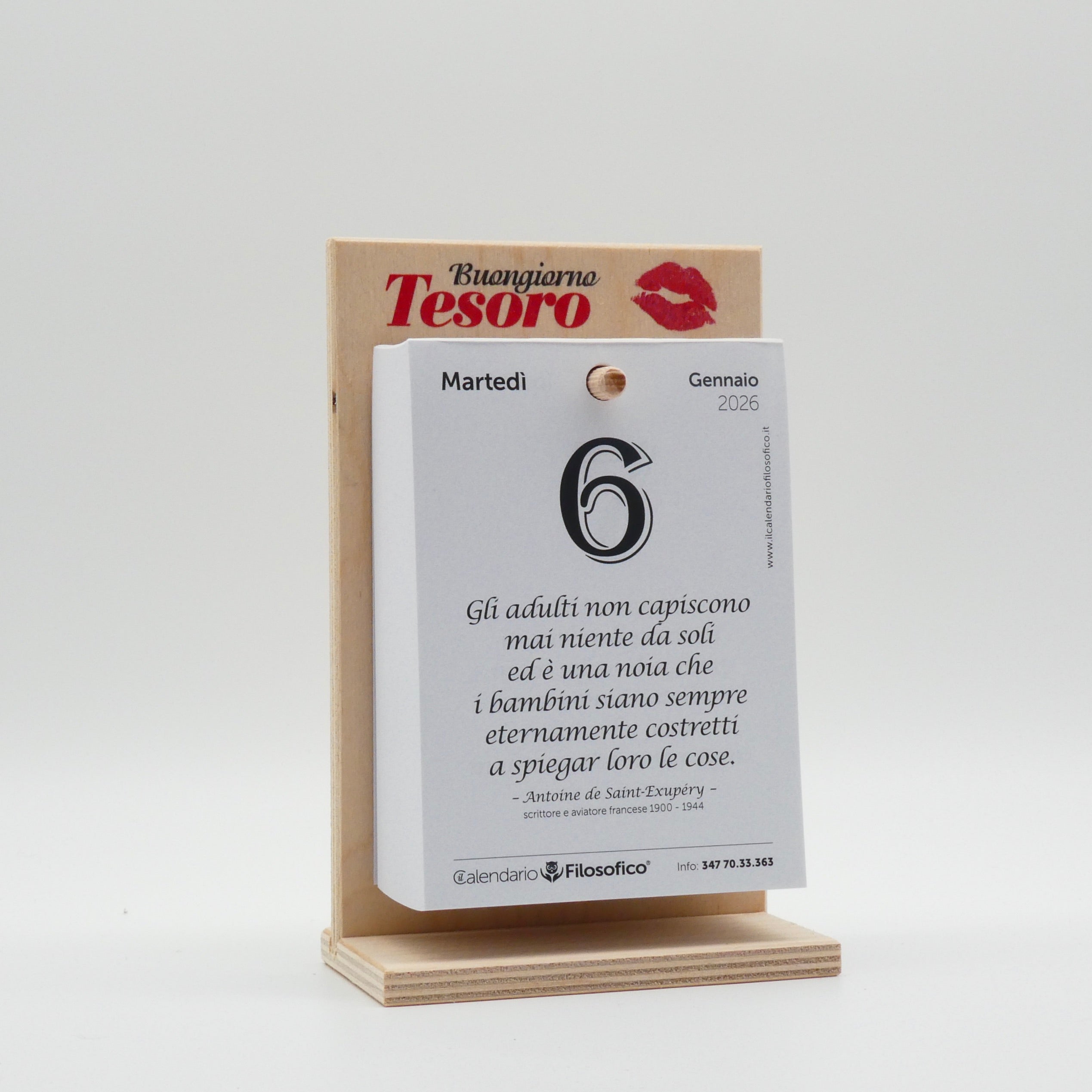 CALENDARIO FILOSOFICO 2026 - A6 PICCOLO 10 x 14 CM - CON SUPPORTO IN LEGNO SERIGRAFATO