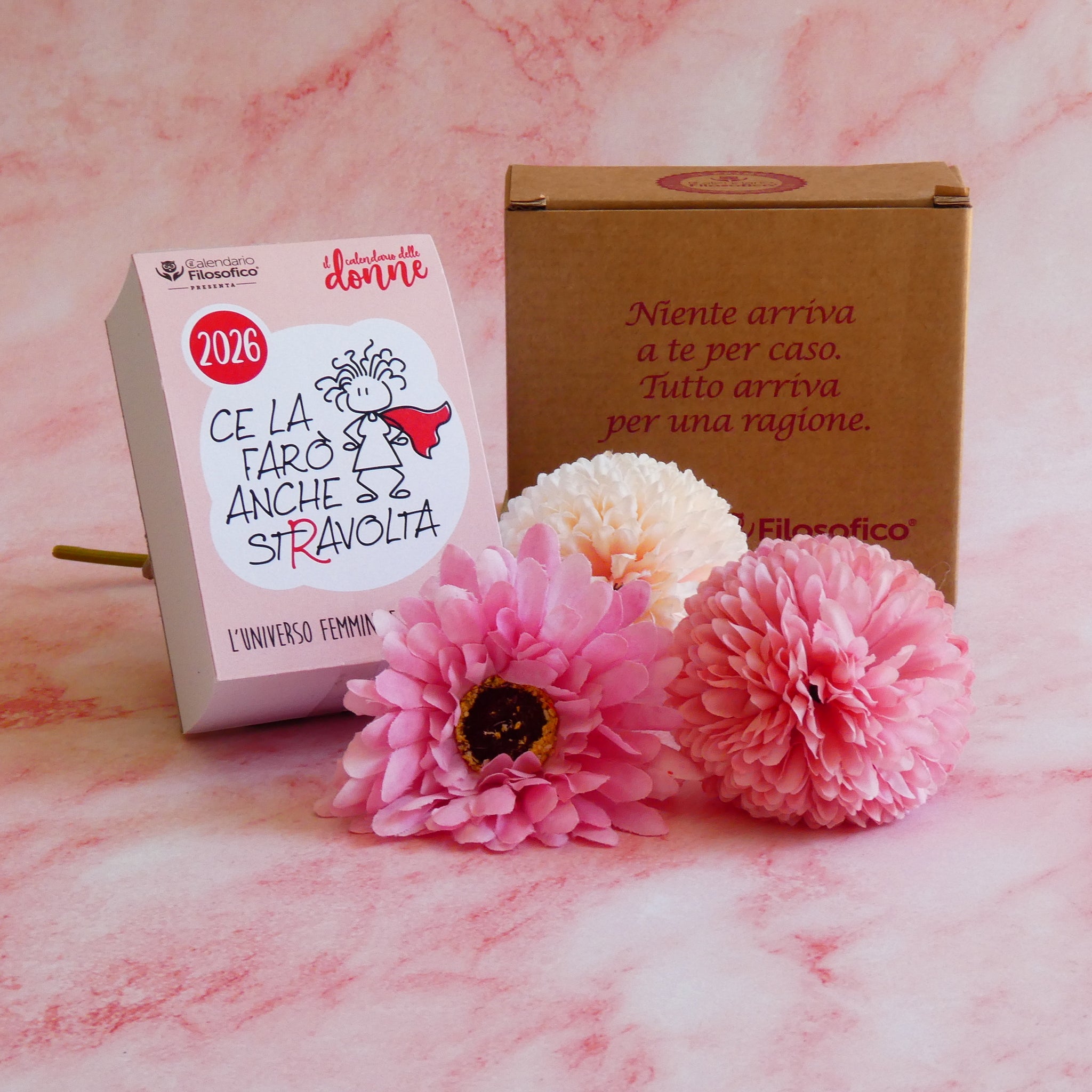 CALENDARIO DELLE DONNE 2026 - A7 MIDI 7,4 x 10,5  CM - SUPPORTO IN CARTONE E SCATOLA REGALO