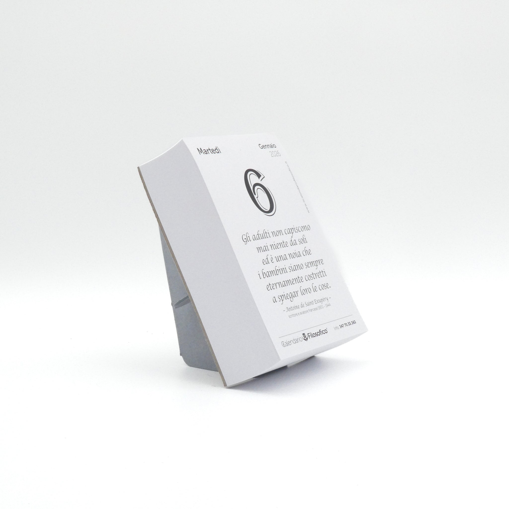 CALENDARIO FILOSOFICO 2026 - A6 PICCOLO 10 x 14 CM - CON SUPPORTO IN CARTONE  E SCATOLA REGALO