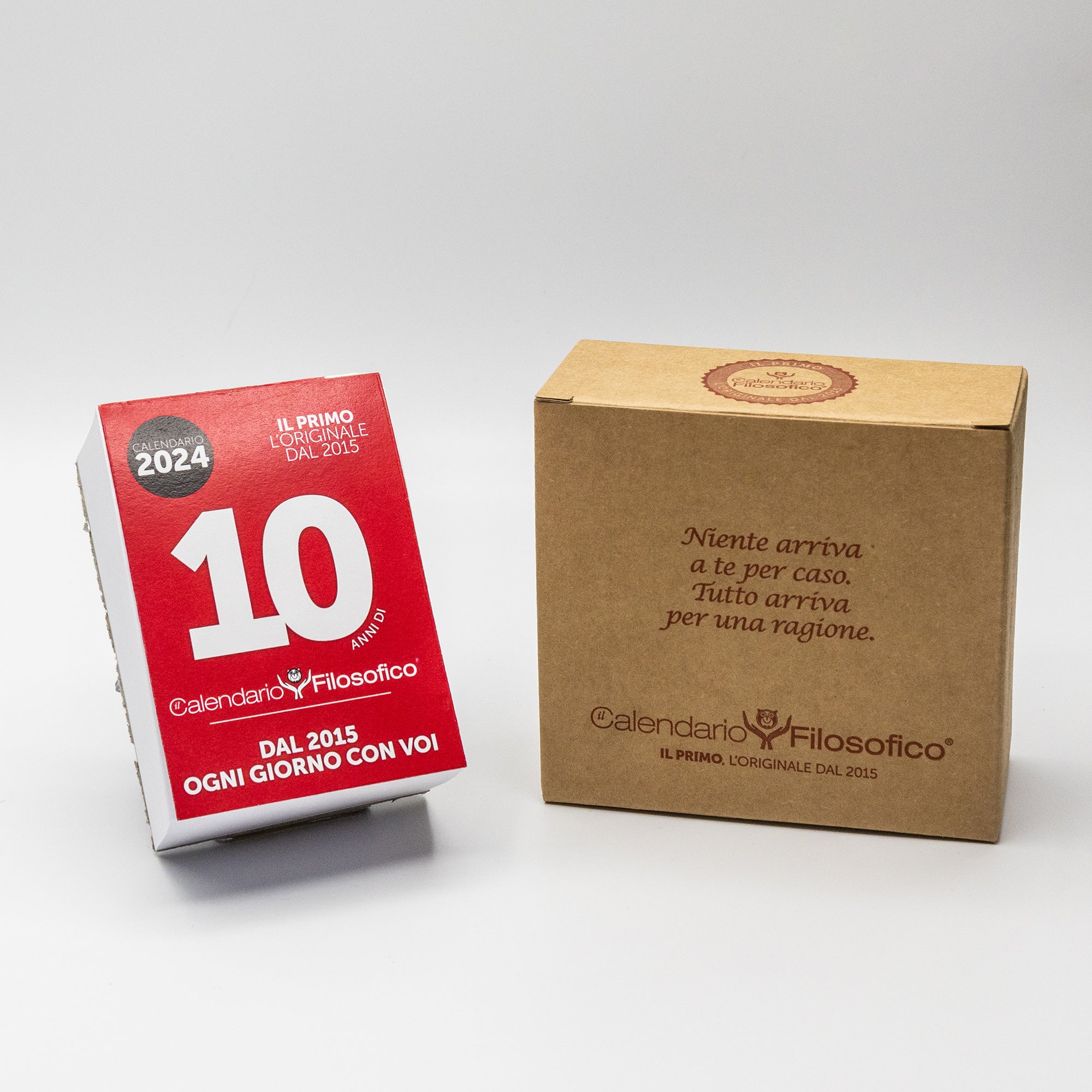 CALENDARIO FILOSOFICO 2024 - A7 MIDI 7,4 x 10,5 CM - CON SUPPORTO IN CARTONE E SCATOLA REGALO