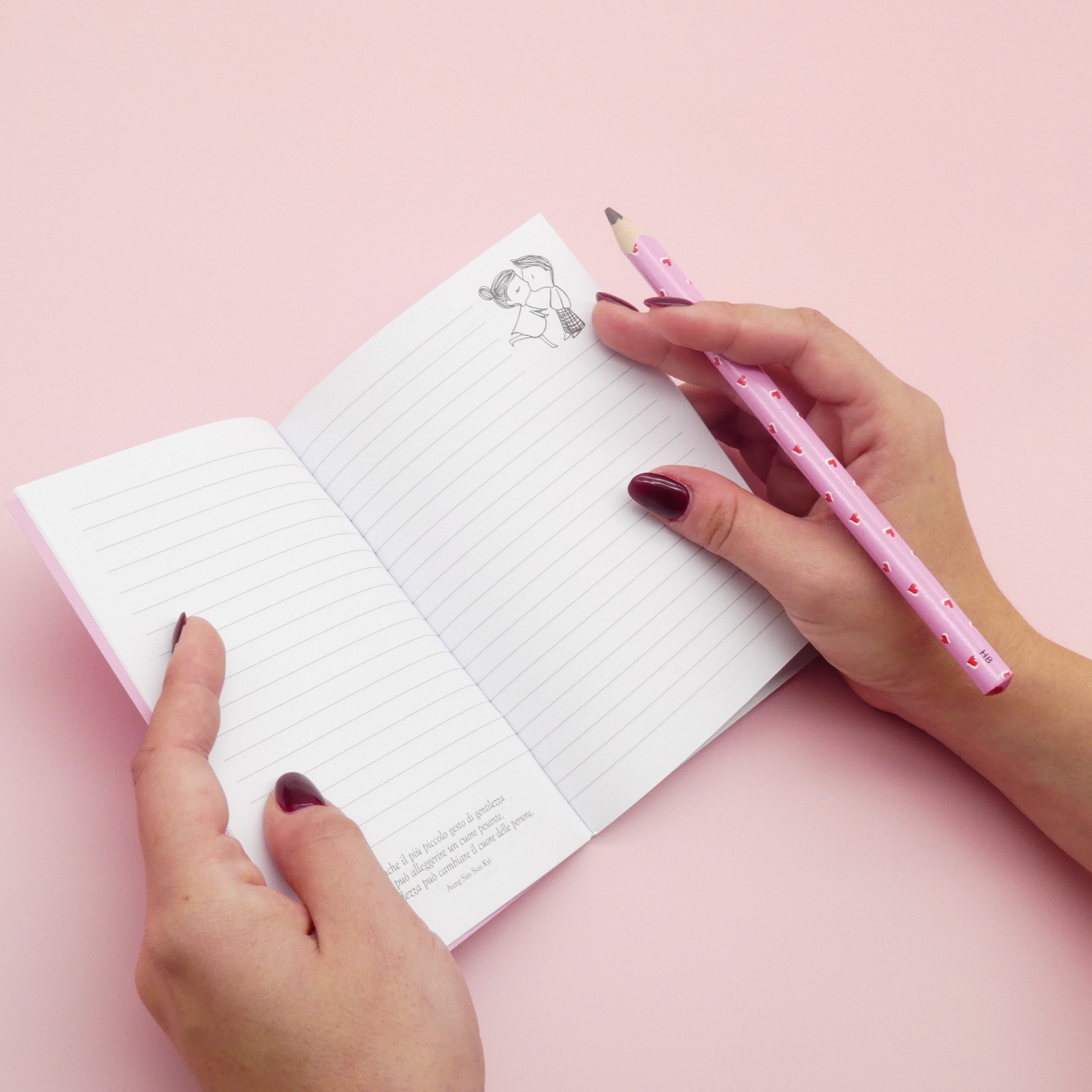 QUADERNO PICCOLO “AMA LE PICCOLE COSE” CON FRASI E PAGINE DECORATE